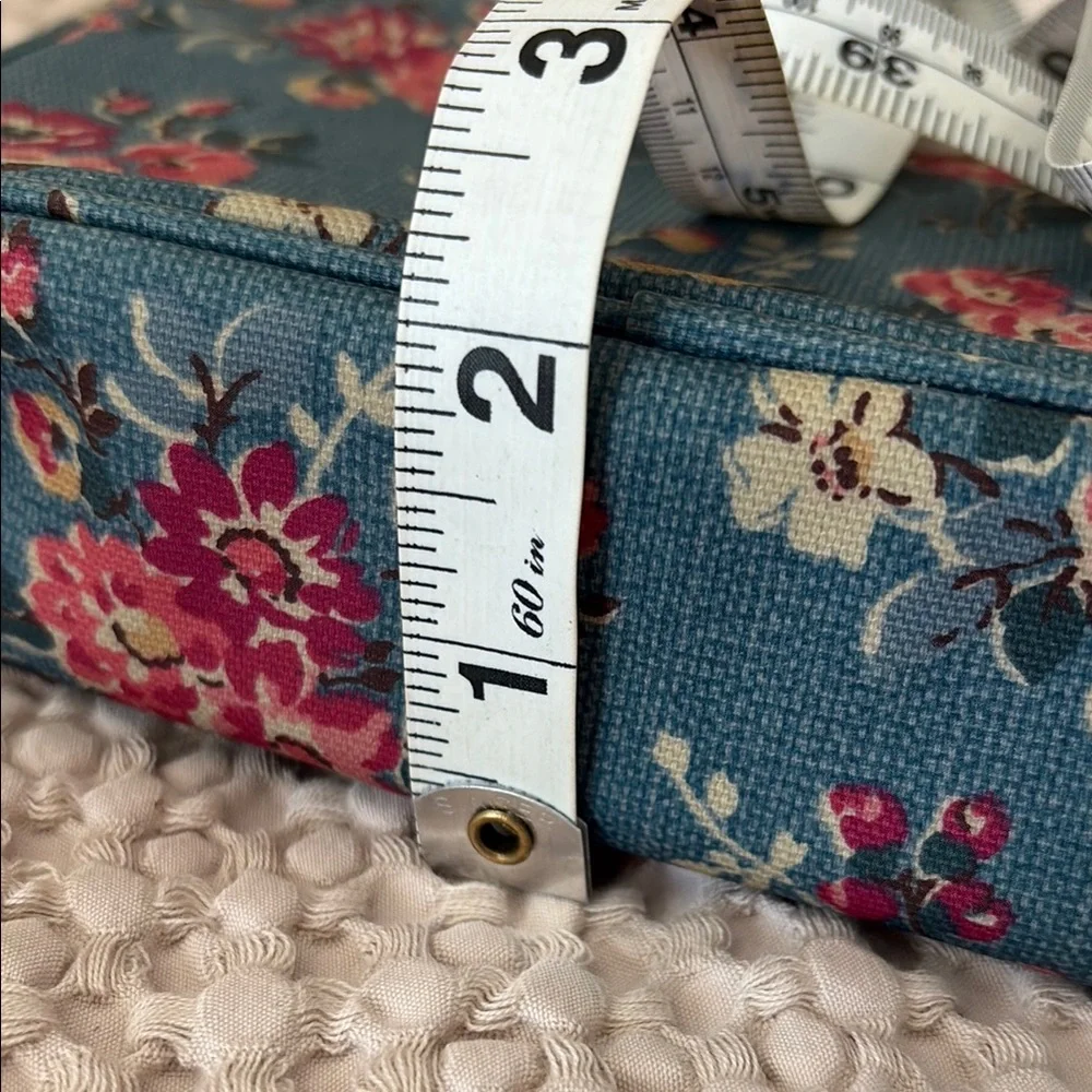 Cath Kidston London Floral Crossbody Bag - Picture 9 of 11